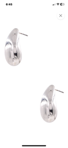 Metal teardrop earrings